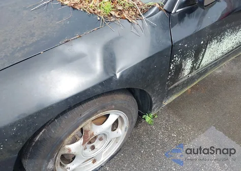 2001 Oldsmobile Aurora 4.0 z USA, uszkodzony, nr VIN 1G3GS64C814126911